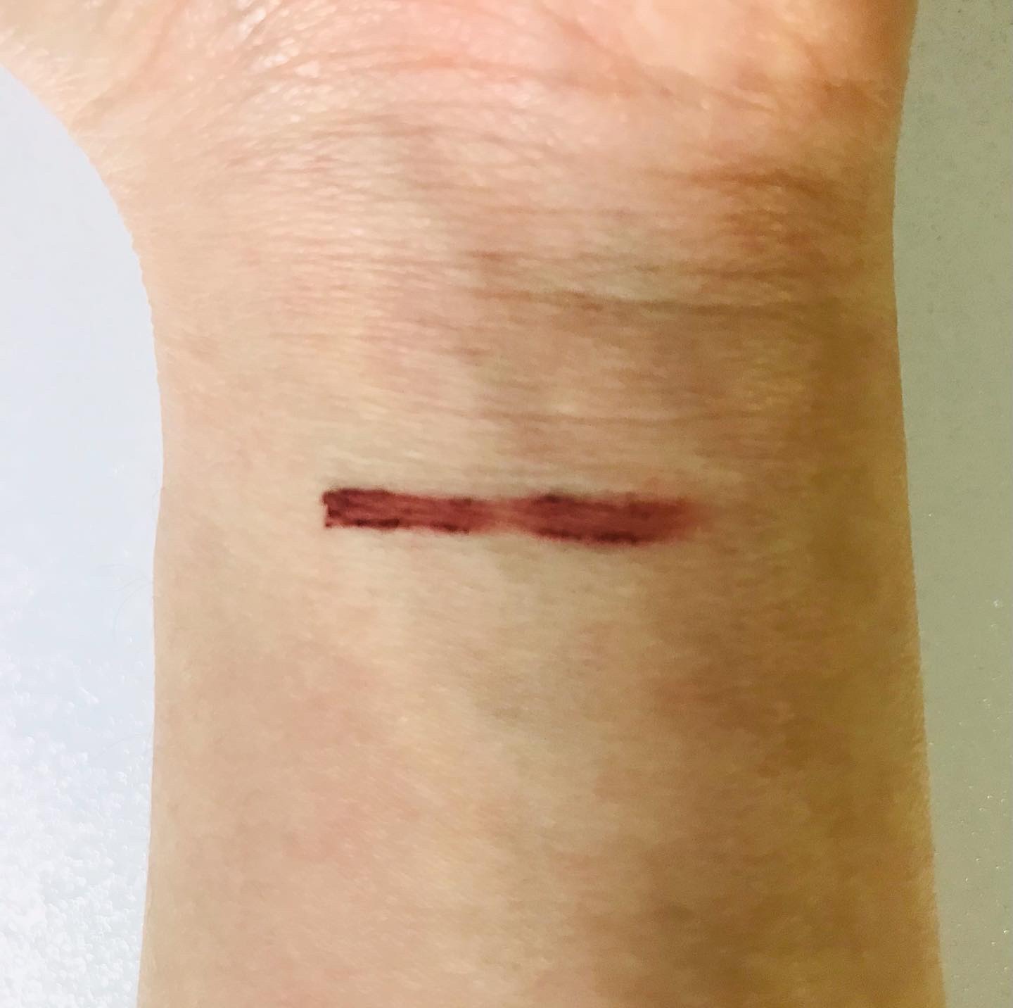 スーパーマットリップ＆チークマッド/INTO U/口紅を使ったクチコミ（2枚目）