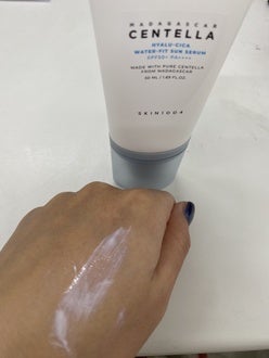 ヒアルーシカ ウォーターフィット サンセラム/SKIN1004/日焼け止めローションを使ったクチコミ(2枚目)