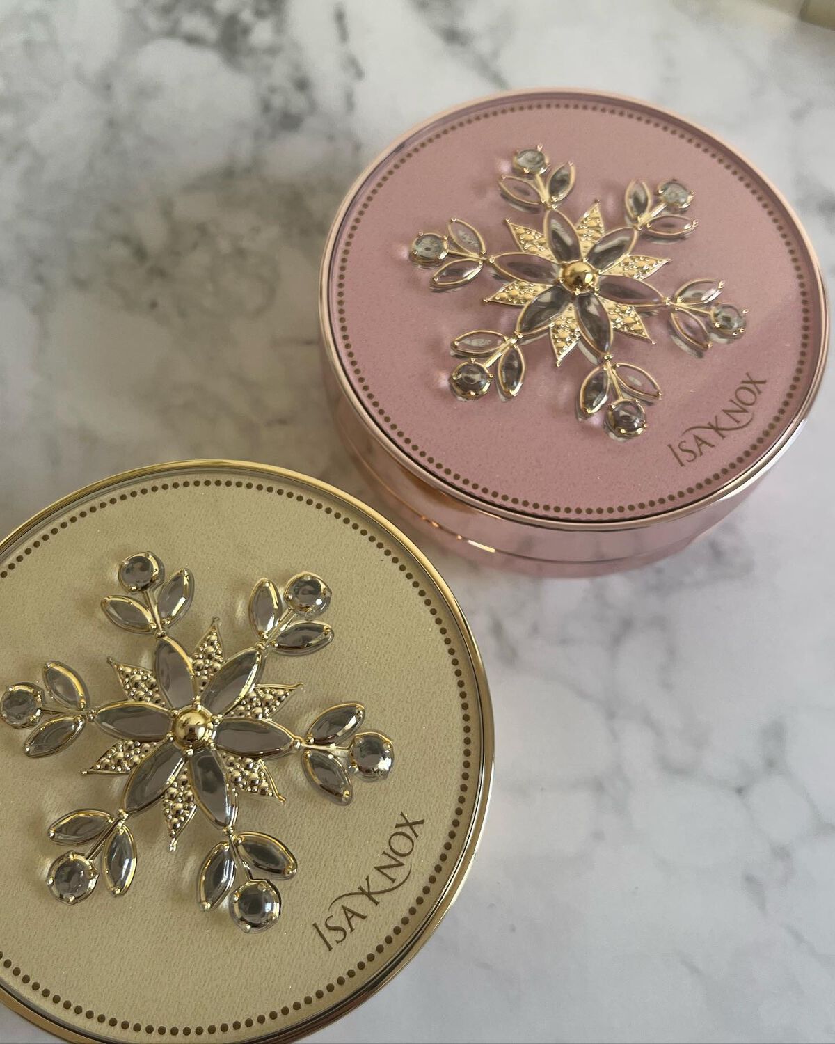 kuru on LIPS 「メイクで見た目年齢1/2目指すクッションファンデ!ISAKNO..」(5枚目)