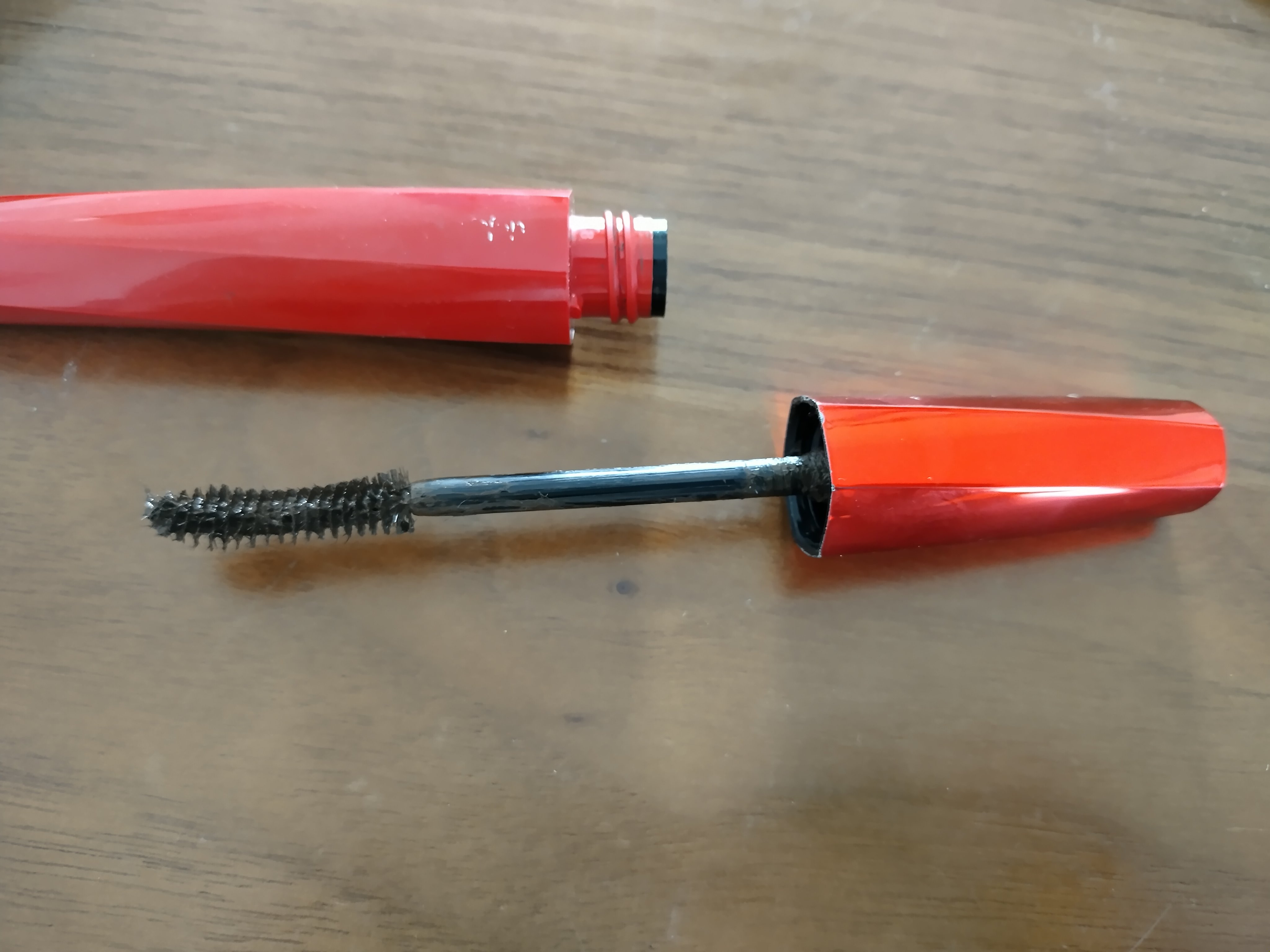 「塗るつけまつげ」上向きタイプ ブラック/デジャヴュ/マスカラを使ったクチコミ（1枚目）