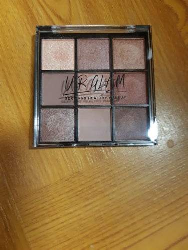 UR GLAM　BLOOMING EYE COLOR PALETTE/U R GLAM/アイシャドウパレットを使ったクチコミ（1枚目）