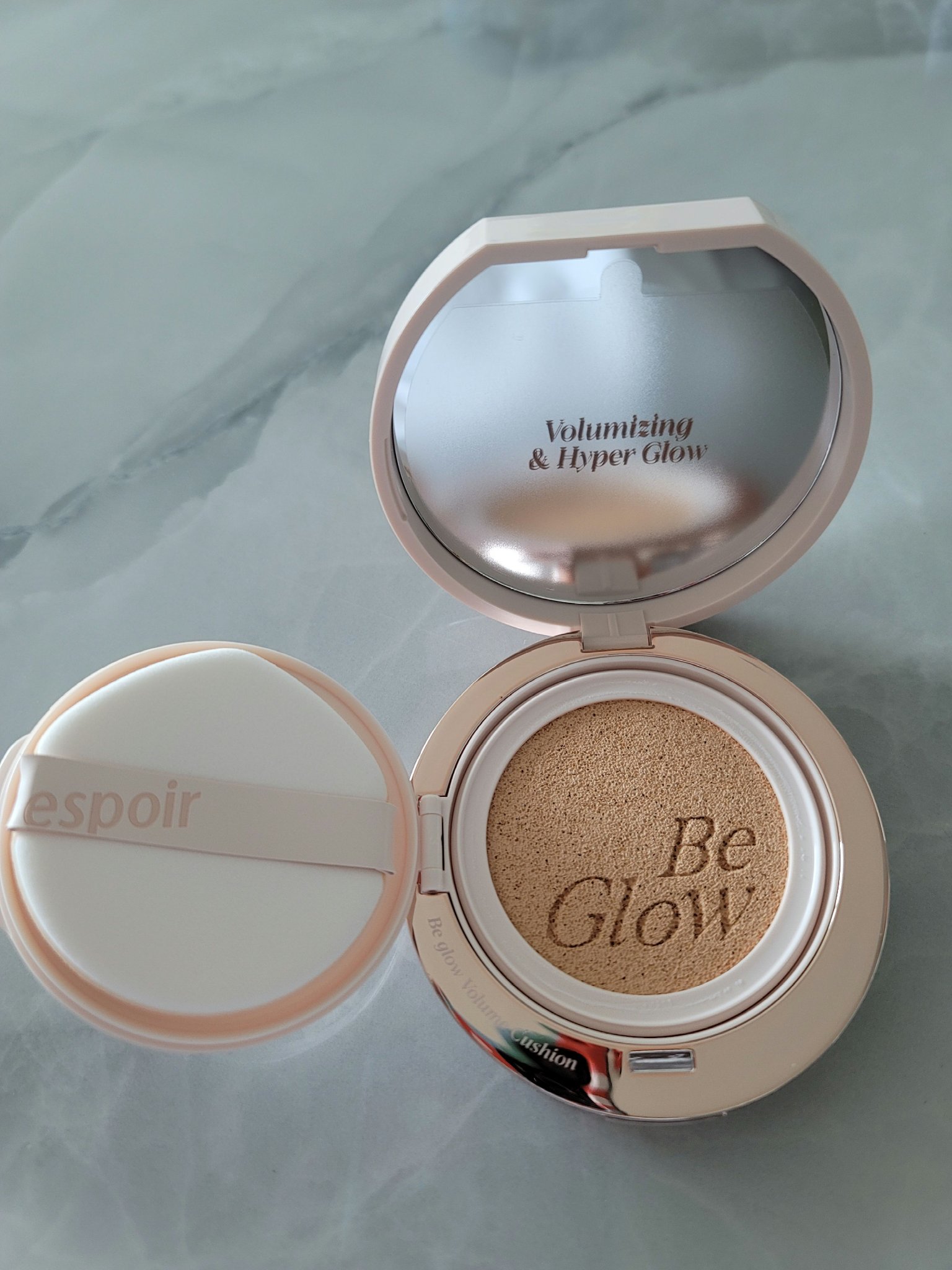 エスポア ビーグロー ボリュームクッション 22 ペタル/espoir/クッションファンデーションを使ったクチコミ（2枚目）