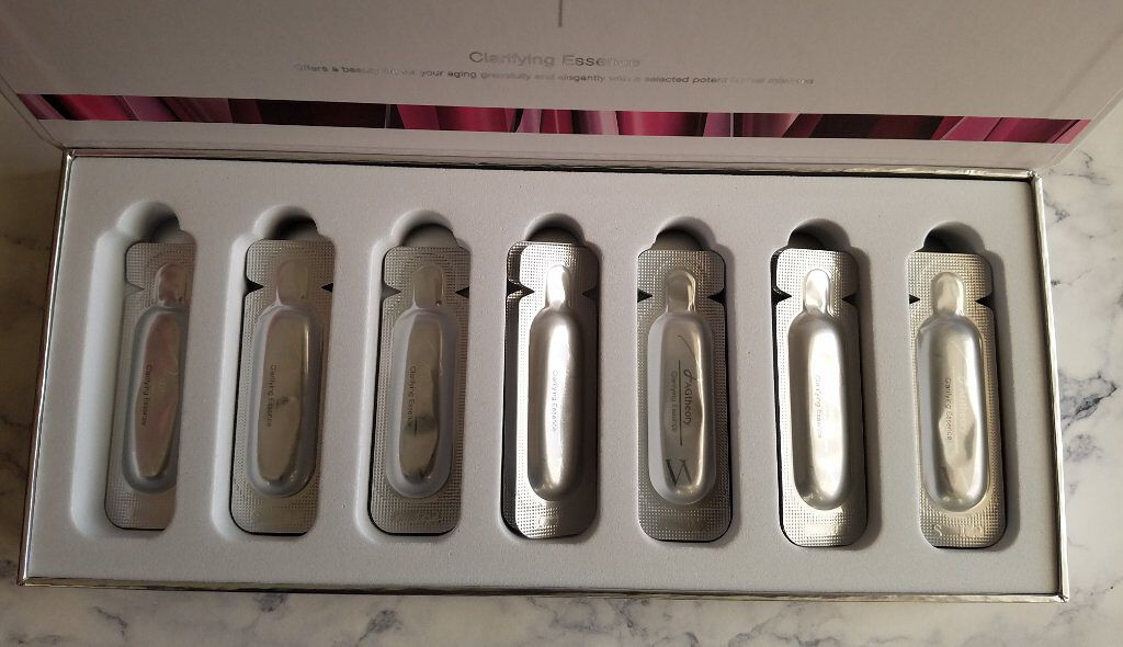 アクシージア エイジーセオリークラリファイング エッセンス 1ml×28本 AXXZIA エイジーセオリー クラリファイング エッセンス 28ml(1ml\u2026