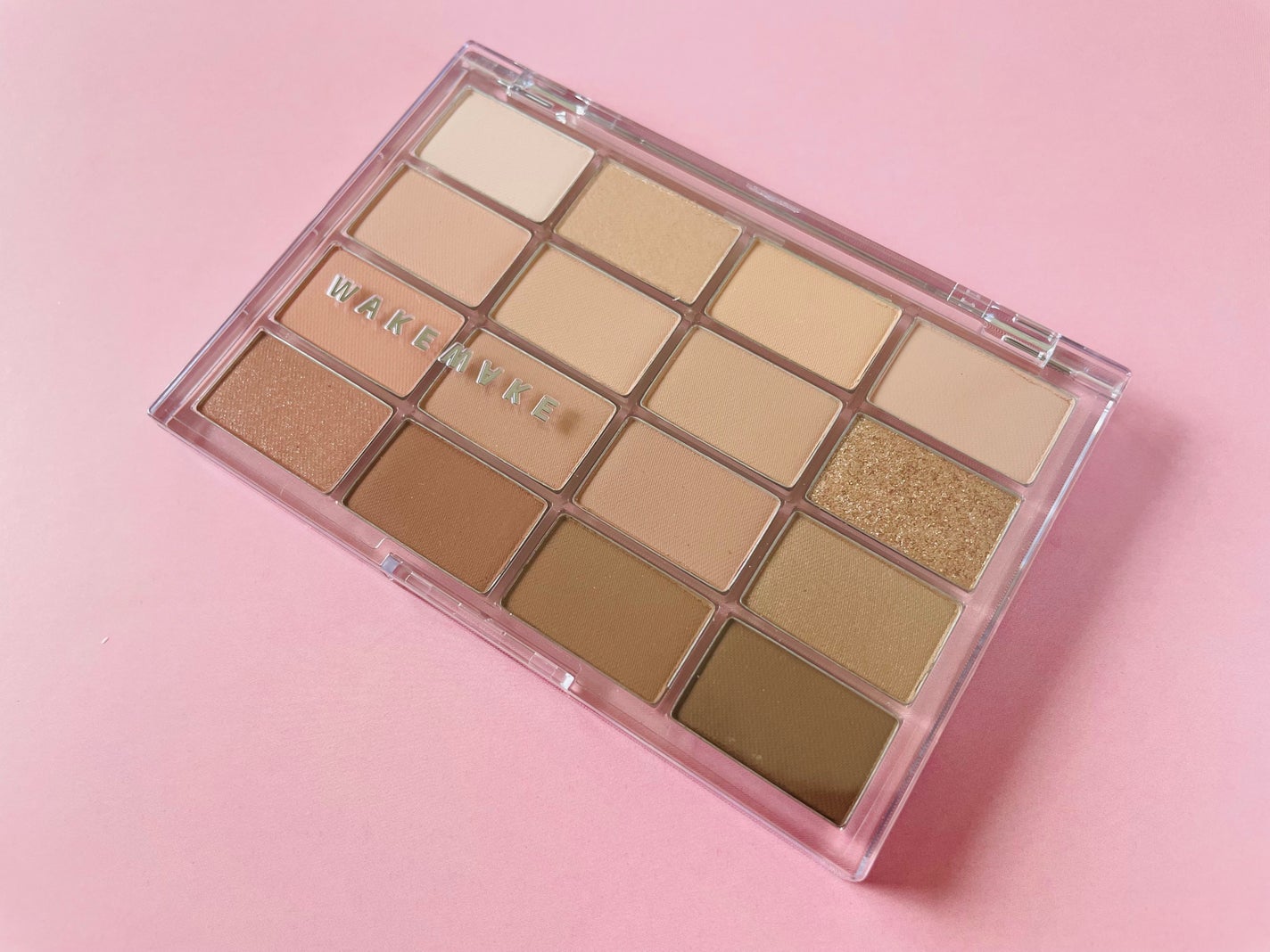 ソフトブラーリングアイパレット/wakemake/アイシャドウパレットを使ったクチコミ(3枚目)