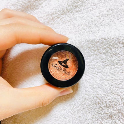 セルフィーフィックスピグメント 02 フォローミー/Witch's Pouch/単色アイシャドウを使ったクチコミ(2枚目)