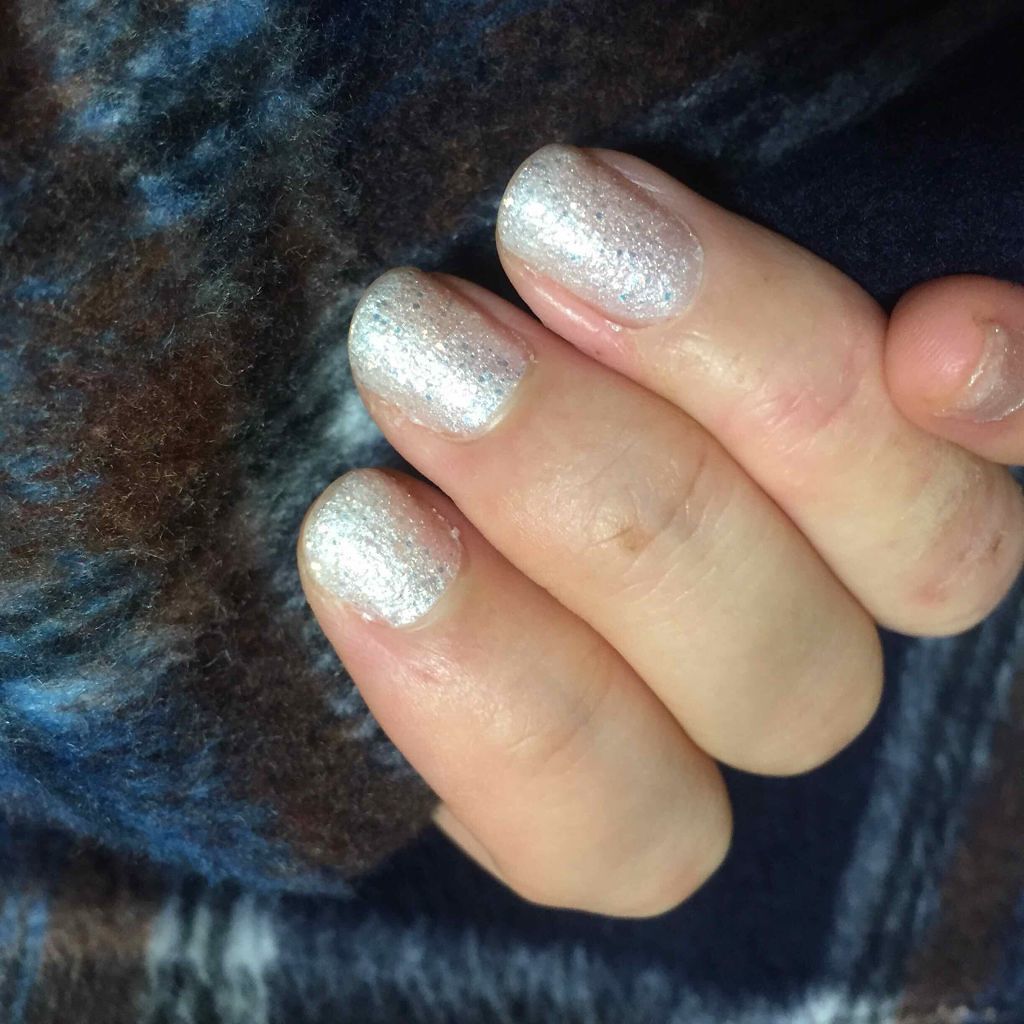 ネイルカラー/emmu.12/マニキュアを使ったクチコミ（2枚目）