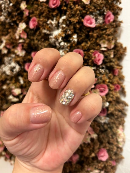 ふう on LIPS 「数年ぶりにしたジェルネイル。マツエクのついでにしたんだけど、久..」(1枚目)