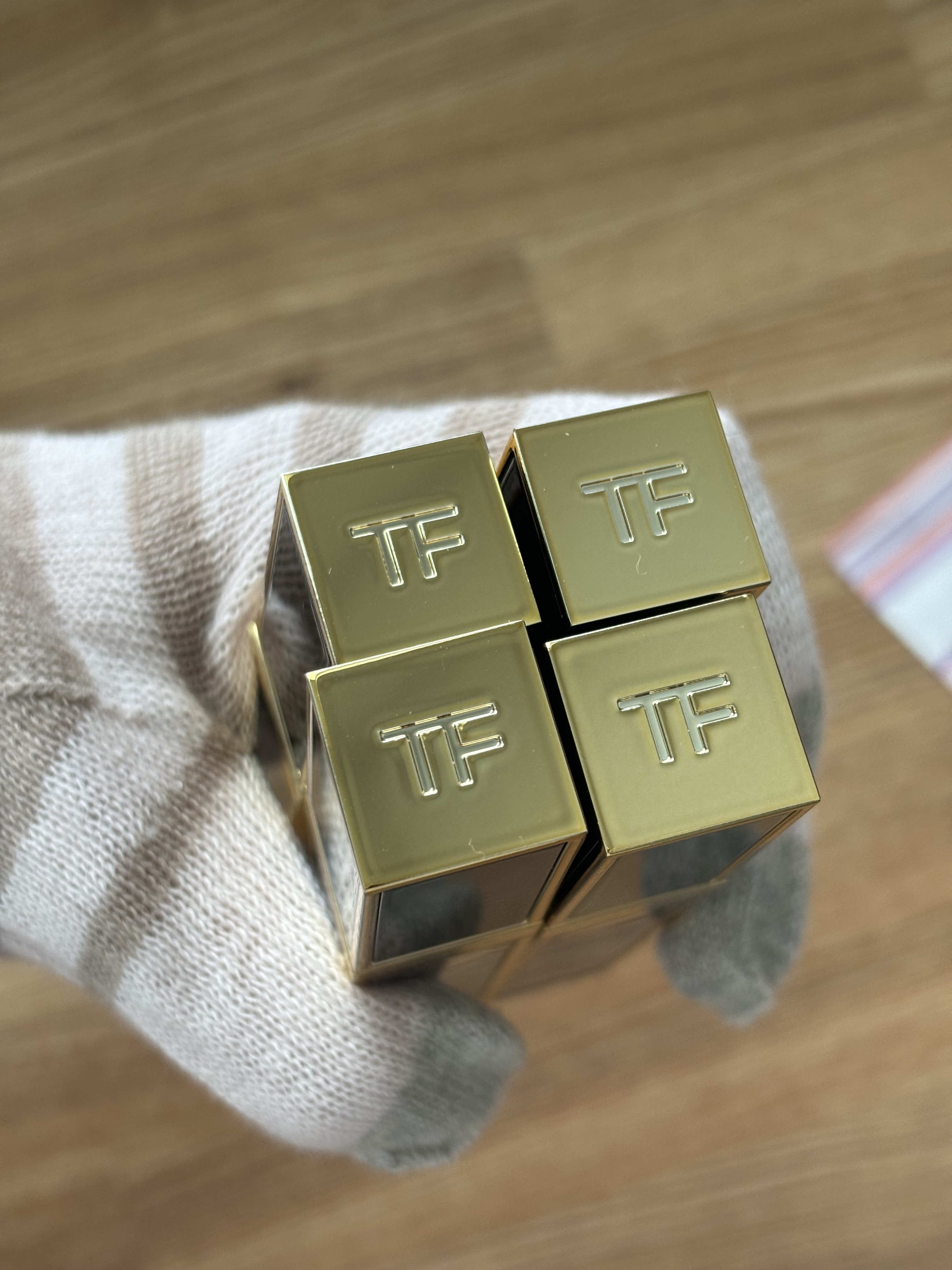 グロス リュクス 04 エクスクイジット/TOM FORD BEAUTY/リップグロスを使ったクチコミ（3枚目）