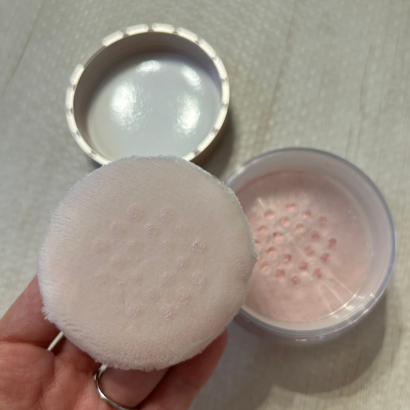 フェイスパウダー/DECORTÉ/ルースパウダーを使ったクチコミ(2枚目)