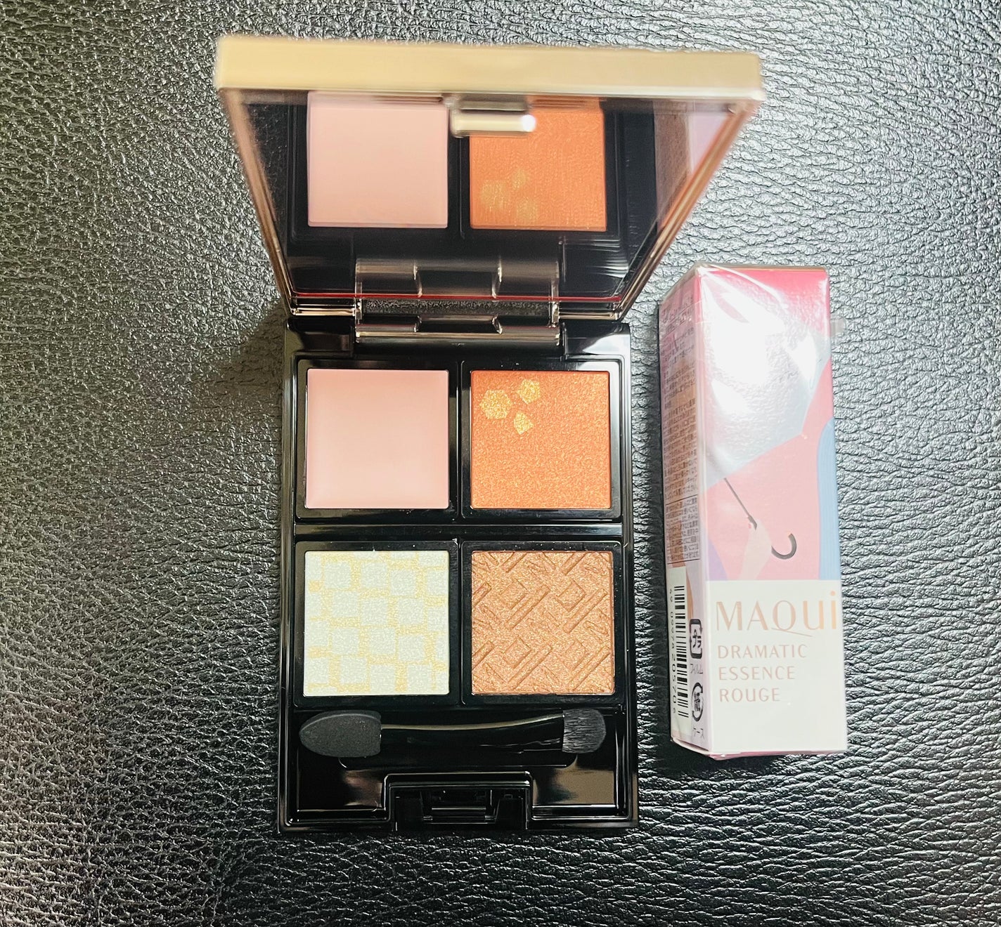 ドラマティックアイカラー (パウダー)/(クリーム)/マキアージュ/アイシャドウパレットを使ったクチコミ(1枚目)