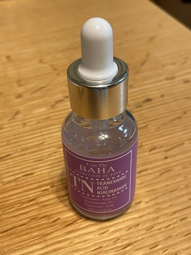 コスデバハのTranexamic Acid Niacinamide…とにかくTNって書いてあるやつを買いました！
トランサミン5%、ナイアシンアミド5%にヒアルロン酸が入った化物のようなアンプルです😆
