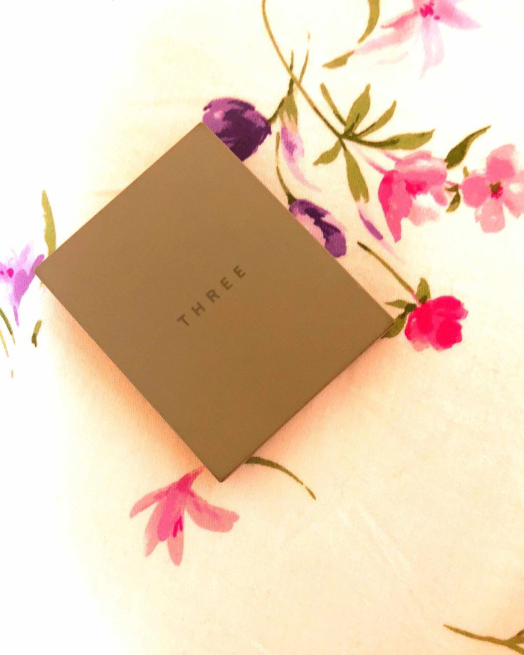 THREE シマリング グロー デュオ/THREE/クリームハイライトを使ったクチコミ(1枚目)