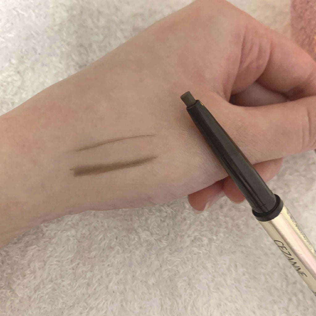 ブラシ付きアイブロウ繰り出し/CEZANNE/アイブロウペンシルを使ったクチコミ(2枚目)