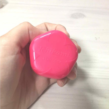 ヘアキープ和草スティック(ナチュラル)/いち髪/ヘアバームを使ったクチコミ(2枚目)