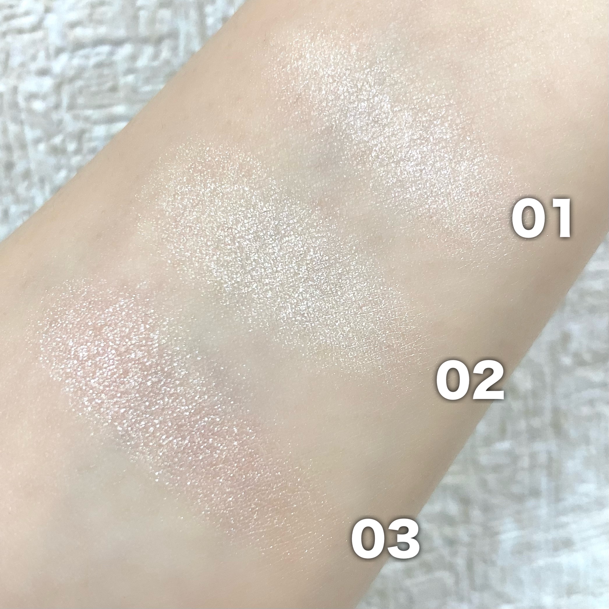 オーロラ ハイライト 02/LionWell（ライオンウェル）/パウダーハイライトを使ったクチコミ（3枚目）