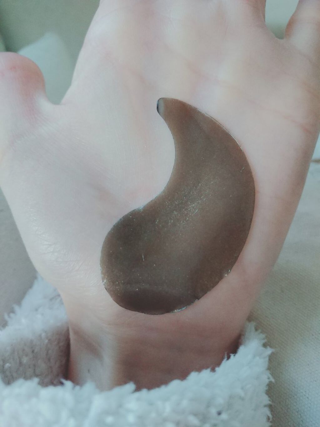 ブラックパール&ゴールド ハイドロゲル アイパッチ/Petitfee/アイケア・アイクリームを使ったクチコミ(5枚目)