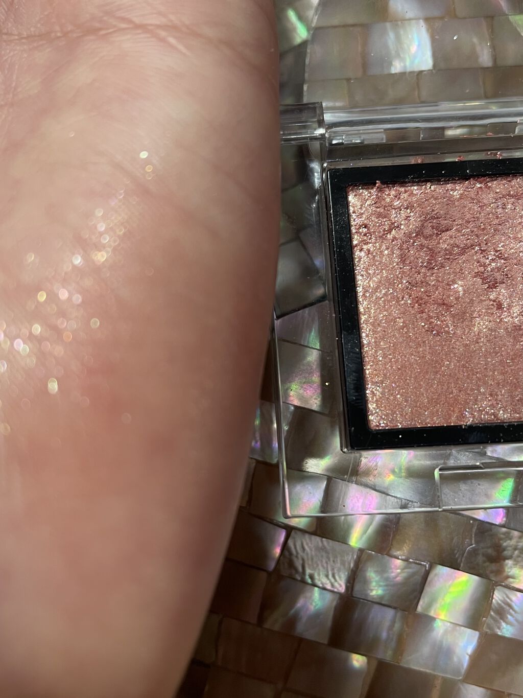 アディクション ザ アイシャドウ スパークル/ADDICTION/単色アイシャドウを使ったクチコミ（2枚目）