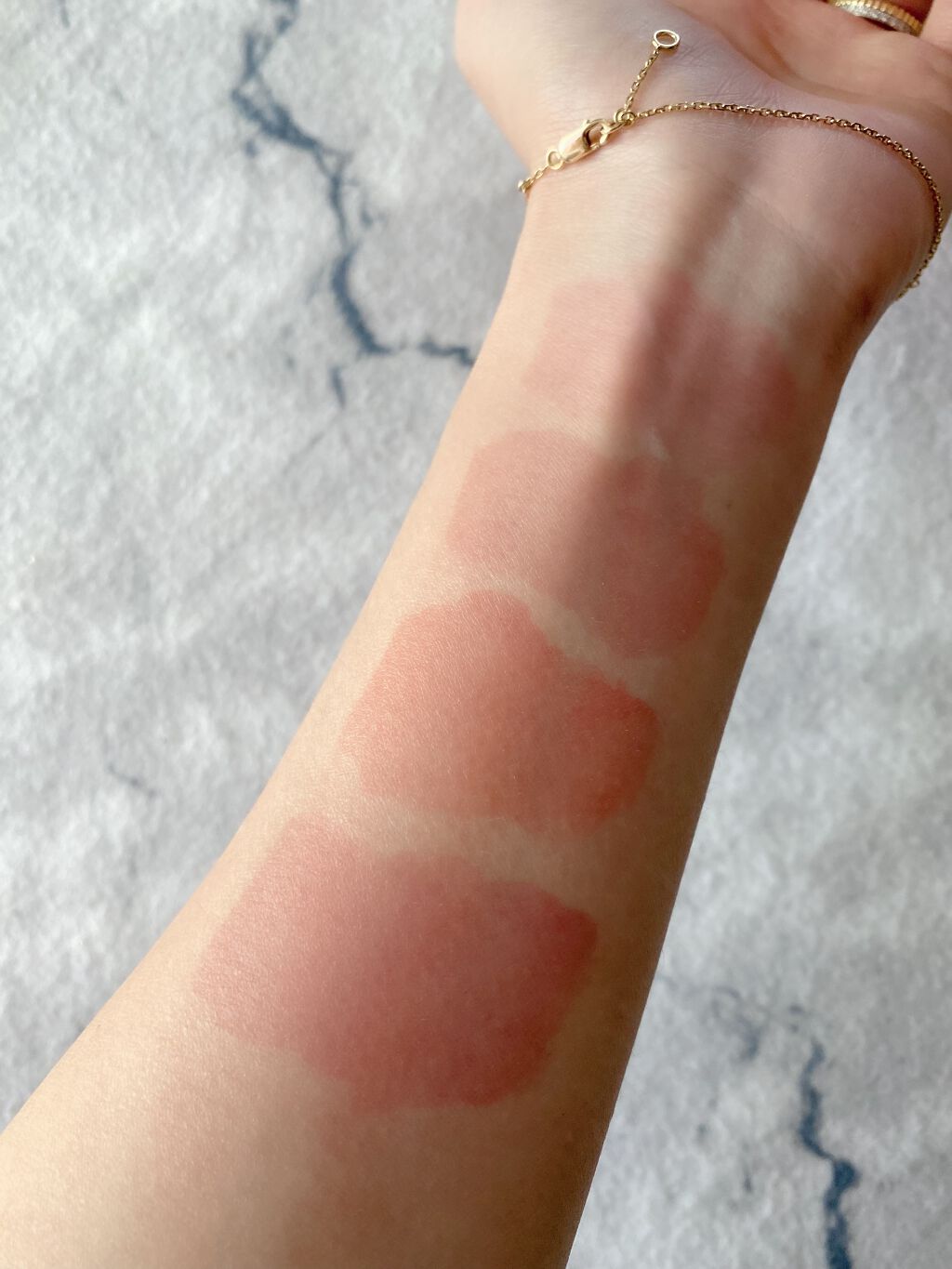 ジューシーラスティングティント/rom&nd/リップティントを使ったクチコミ(9枚目)