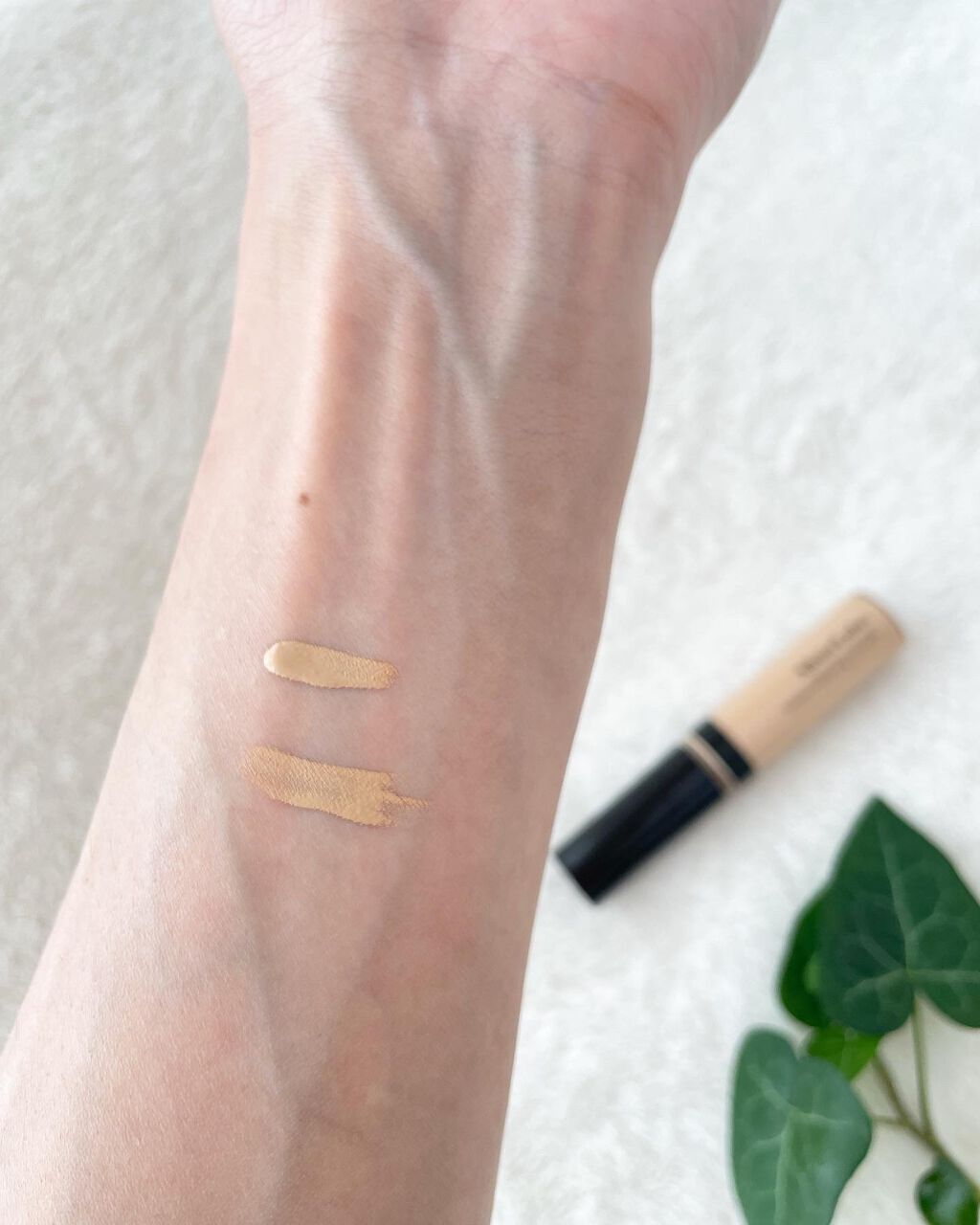 モイストラボ エッセンス薬用美白コンシーラー ナチュラルオークル03/Moist Labo/リキッドコンシーラーを使ったクチコミ（1枚目）