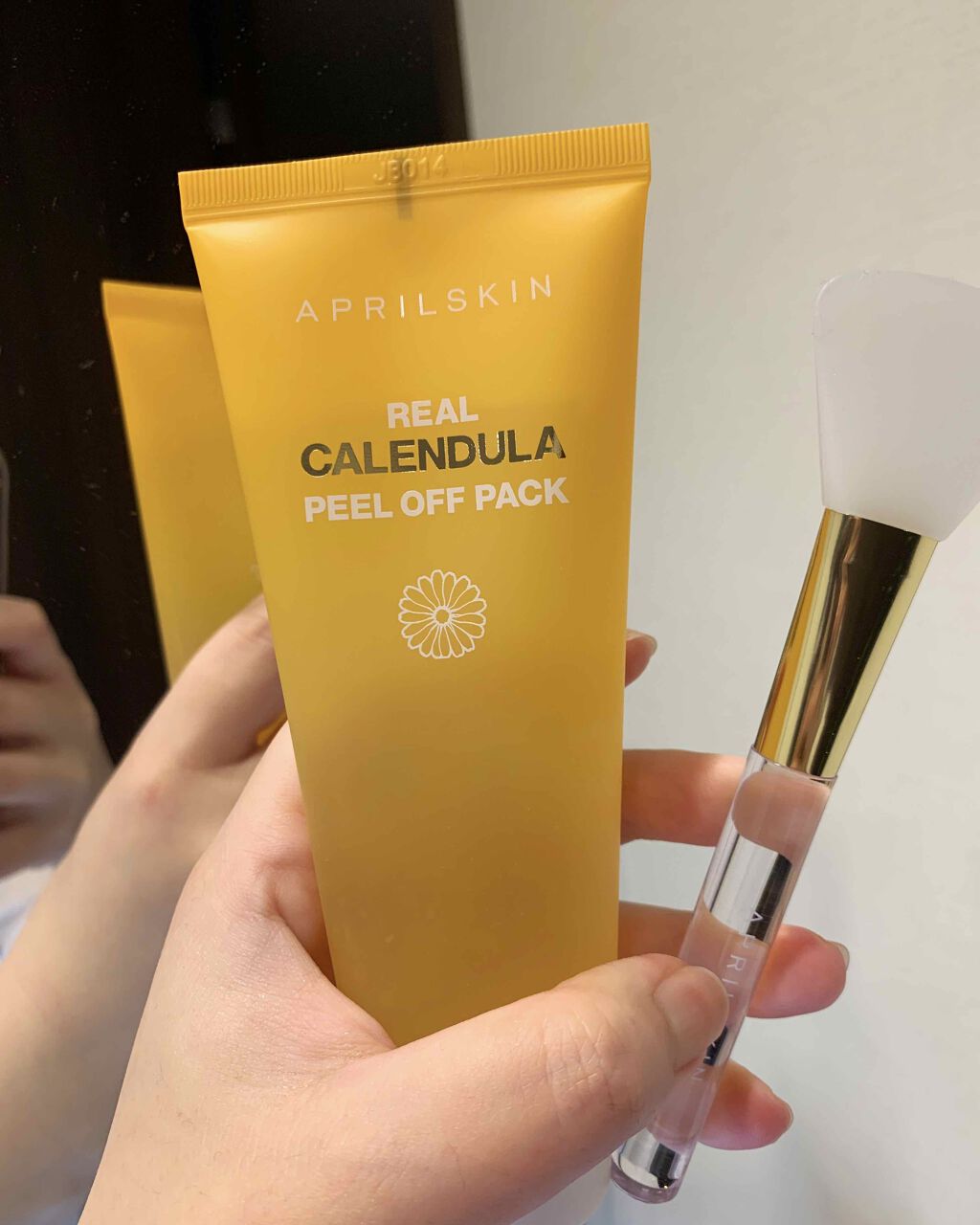 リアルカレンデュラピールオフパック/APRILSKIN/ピーリングを使ったクチコミ(2枚目)