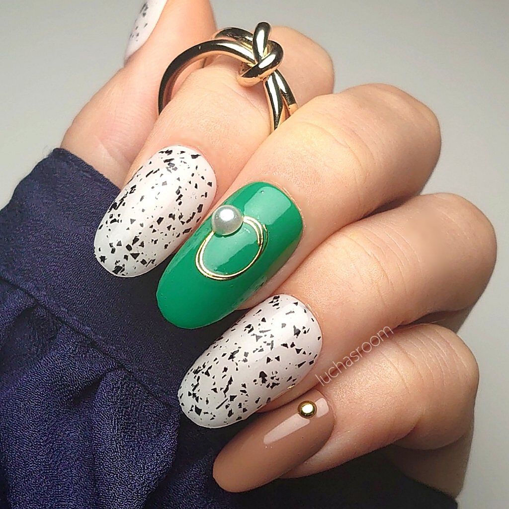 Somptueux(ソンプチュー) ネイルポリッシュ ST-NP-22/DAISO/マニキュアを使ったクチコミ（1枚目）