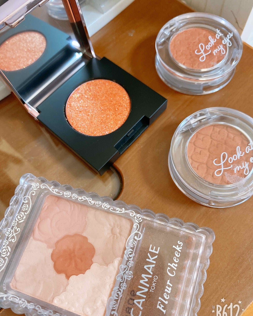 グリッターロックアイズ/ETUDE/単色アイシャドウを使ったクチコミ(4枚目)