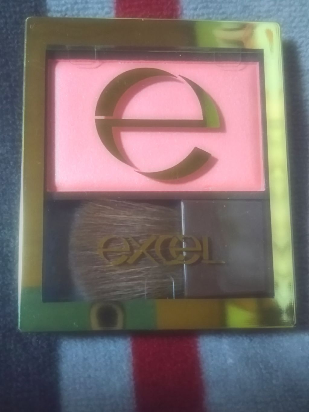 スキニーリッチチーク RC01 ピンクネクター/excel/パウダーチークを使ったクチコミ（1枚目）