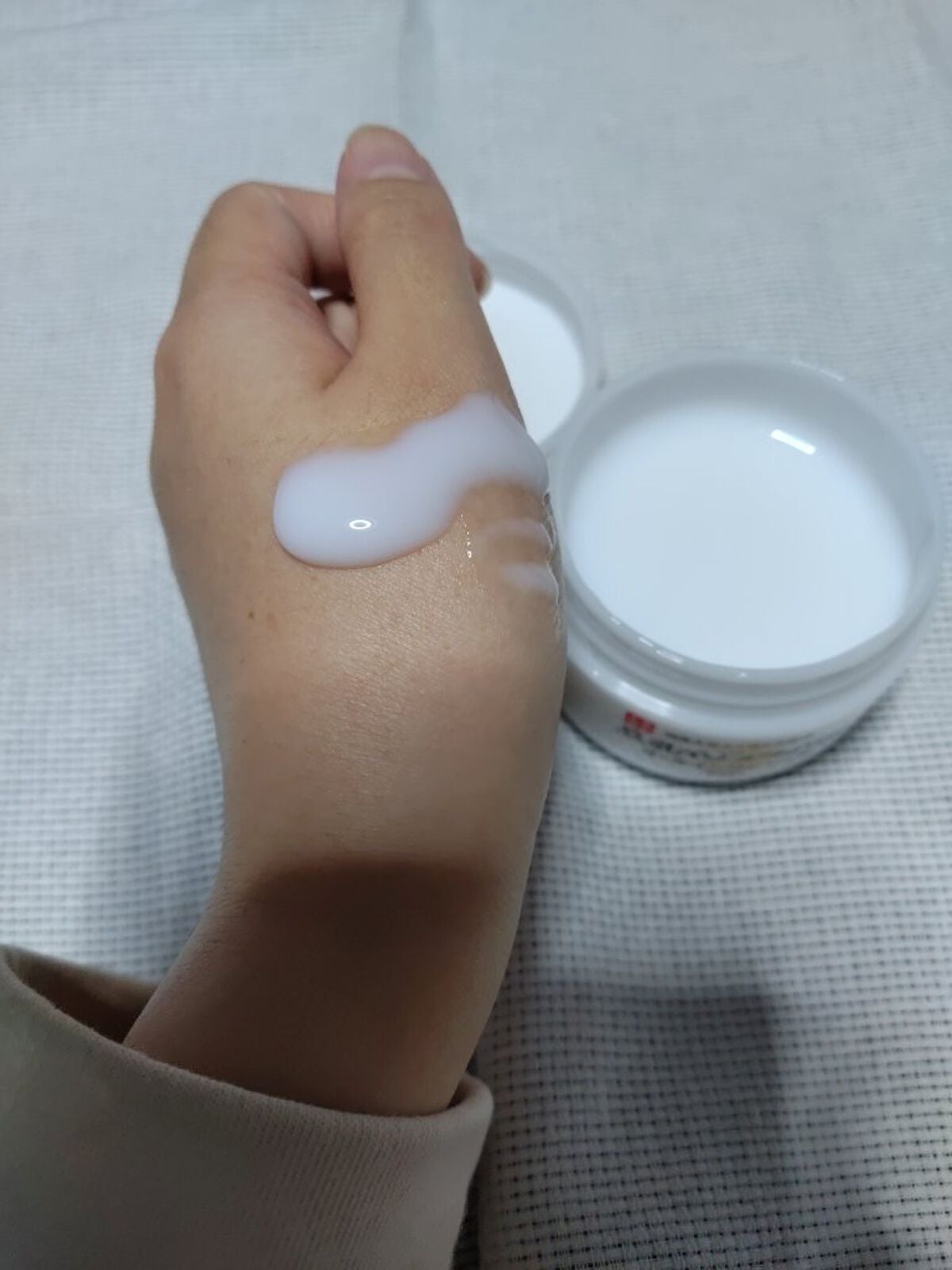 とろんと濃ジェル NC /なめらか本舗/オールインワン化粧品を使ったクチコミ(2枚目)