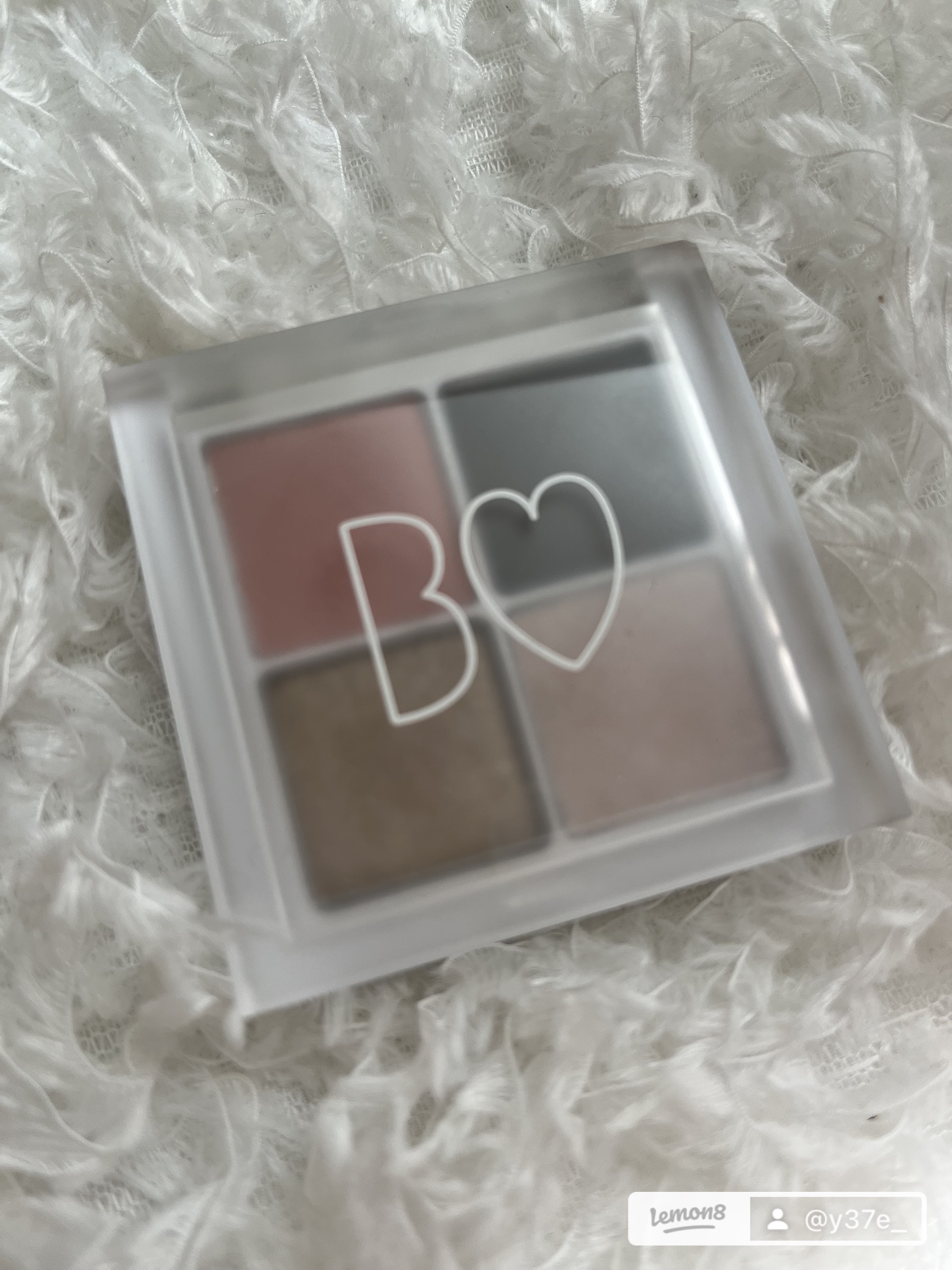 THE アイパレR 04 強がりのピンクグレージュ【新】/b idol/アイシャドウパレットを使ったクチコミ（2枚目）