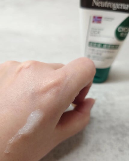 ノルウェーフォーミュラ インテンスリペア CICA ハンドクリーム/Neutrogena/ハンドクリームを使ったクチコミ(2枚目)