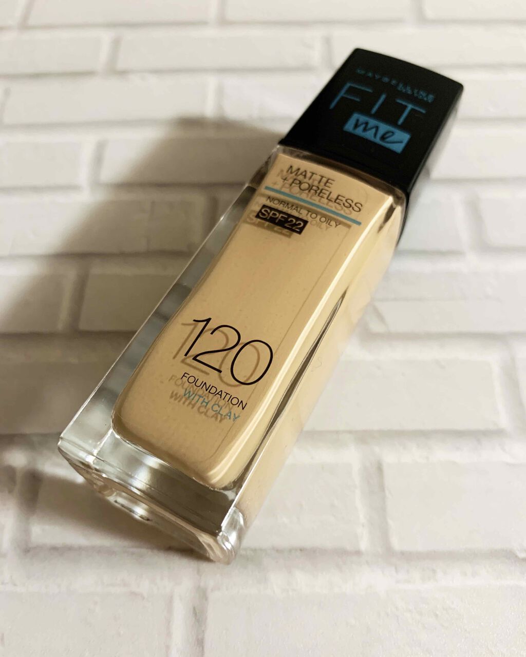 ★メイベリン　フィットミー　リキッド　ファンデーションR★



今回、LIPSさんを通してメイベリンさんから頂きました😊
ありがとうごさます✨


このファンデーションの特徴は、
①クレイミネラル由来成分配合で、テカらず崩　　　　れにく