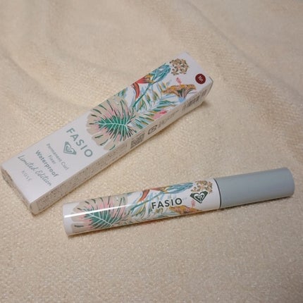 FASIO パーマネントカール フィクサー WP ROのクチコミ「5月16日に発売された
FASIOとROXYが限定コラボのうち、
マスカラを購入しました。.....」(1枚目)