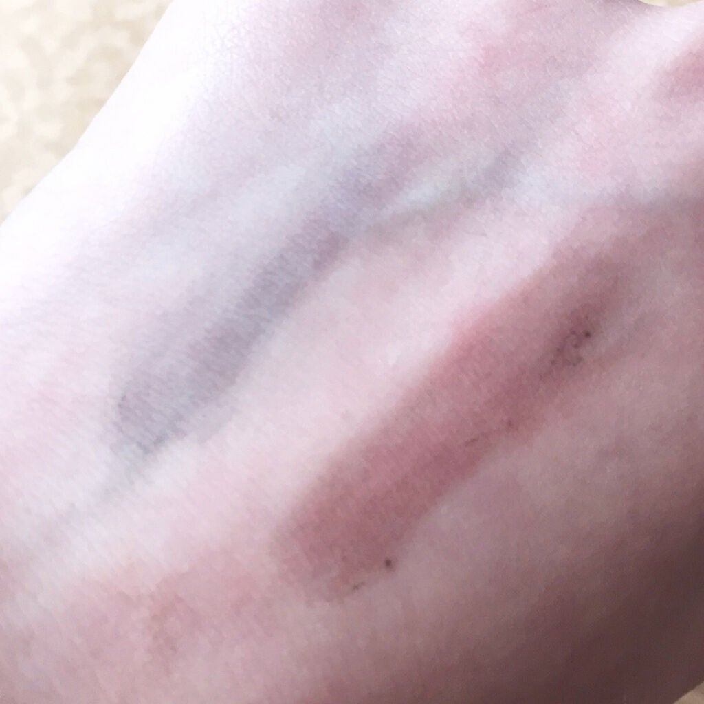 yuna** on LIPS 「茶髪&黒髪全員が使えるアイブロウ!これ一本で簡単に仕上がるパケ..」(5枚目)