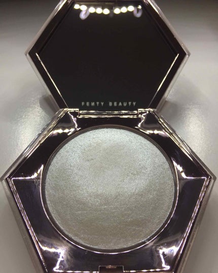 試してみた】DIAMOND BOMB FENTY BEAUTY BY RIHANNAのリアルな 試してみた】DIAMOND BOMB FENTY BEAUTY BY RIHANNAのリアルな