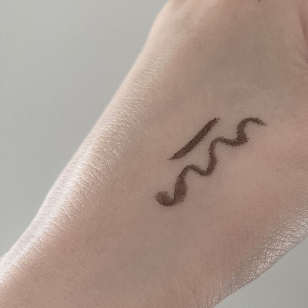 スーパーシャープライナーEX2.0 BR-1/KATE/リキッドアイライナーを使ったクチコミ（2枚目）