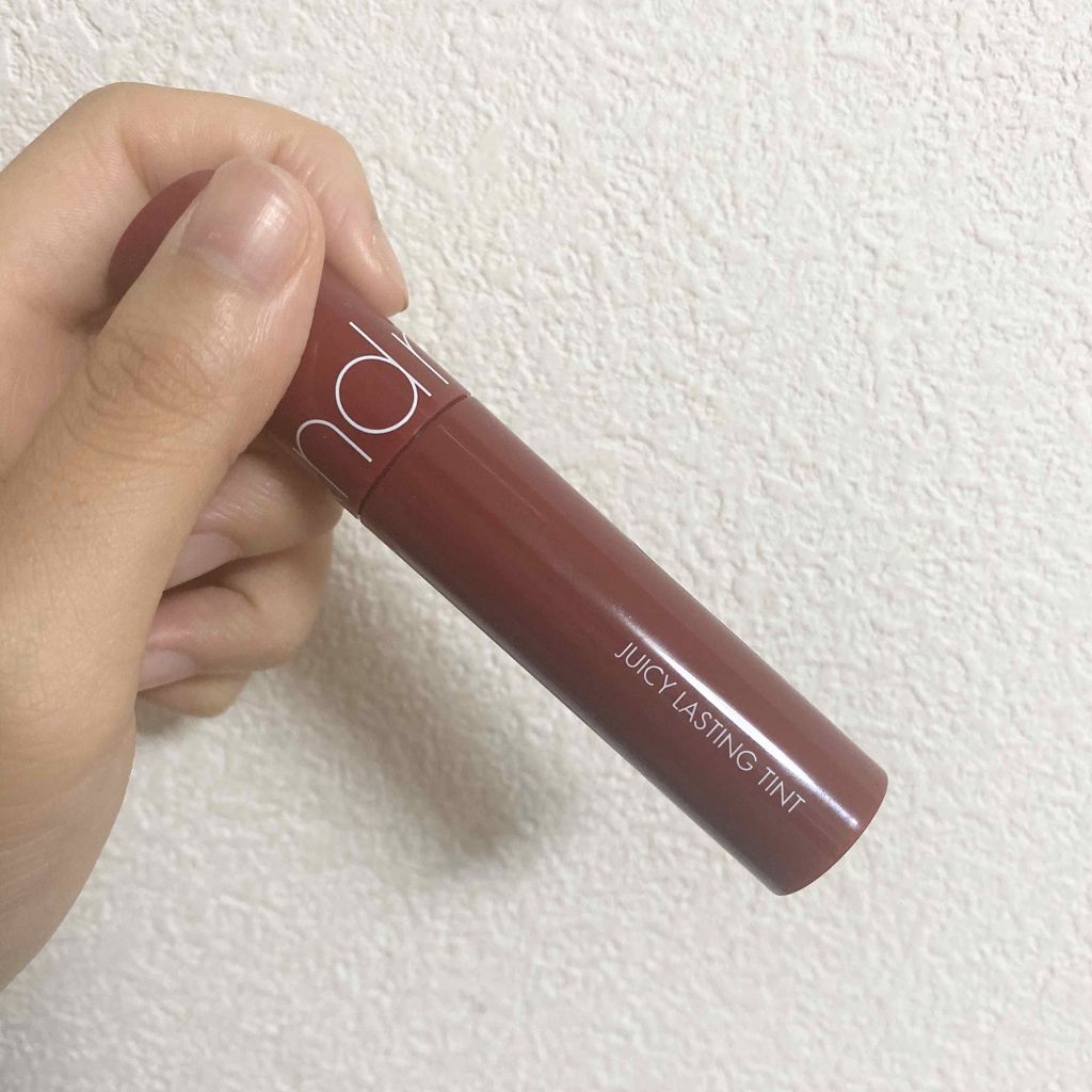ジューシーラスティングティント/rom&nd/リップティントを使ったクチコミ（2枚目）
