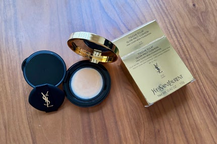 ラディアント タッチ グロウパクト B20 / YVES SAINT LAURENT ラディアント タッチ グロウパクト B20 / YVES SAINT LAURENT