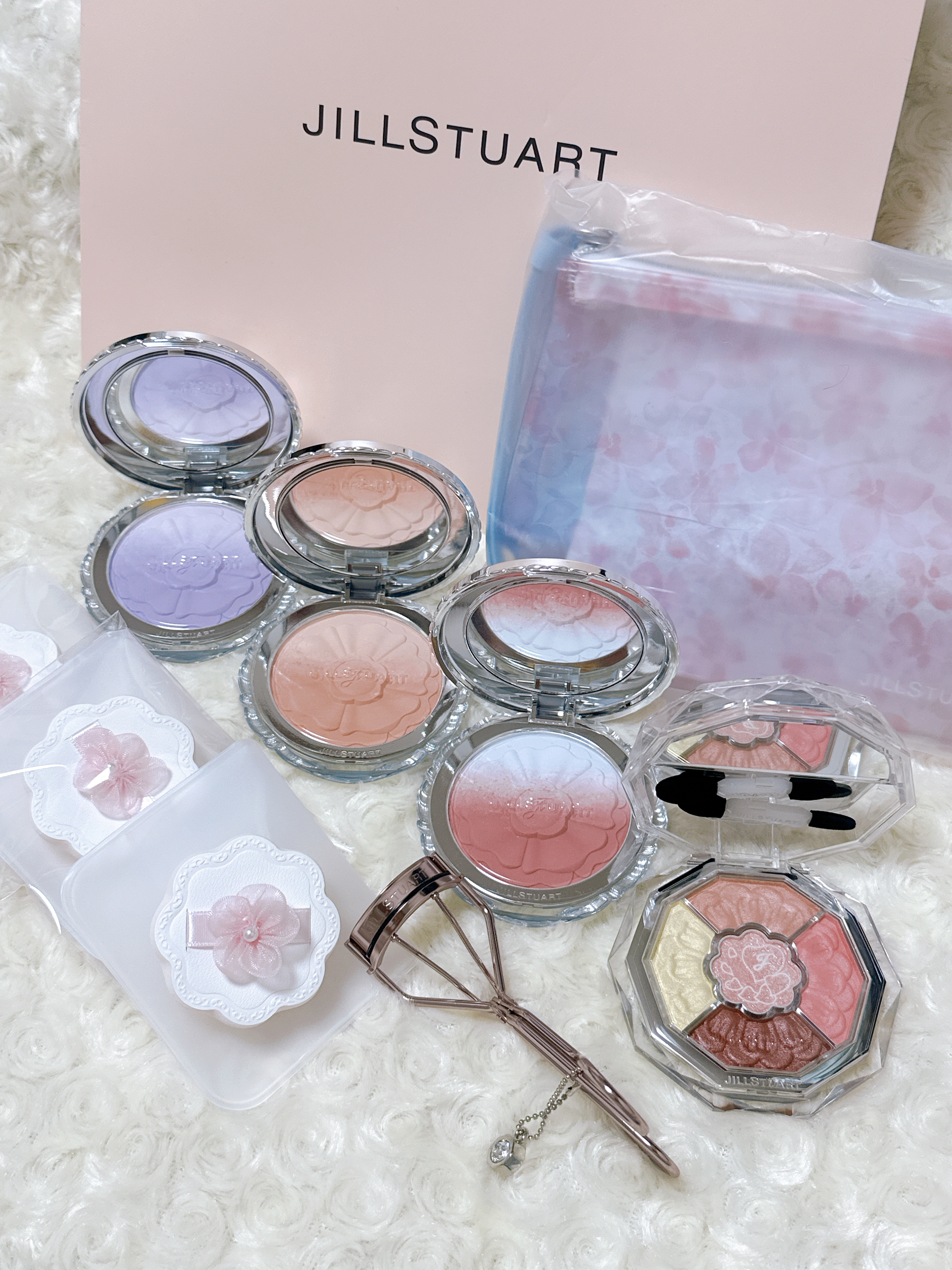 ジルスチュアート　パステルペタル ブラッシュ 06 mellow ranunculus/JILL STUART/パウダーチークを使ったクチコミ（1枚目）