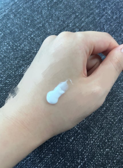 ラベンダー リラックスハンドクリーム/L'OCCITANE/ハンドクリームを使ったクチコミ(2枚目)