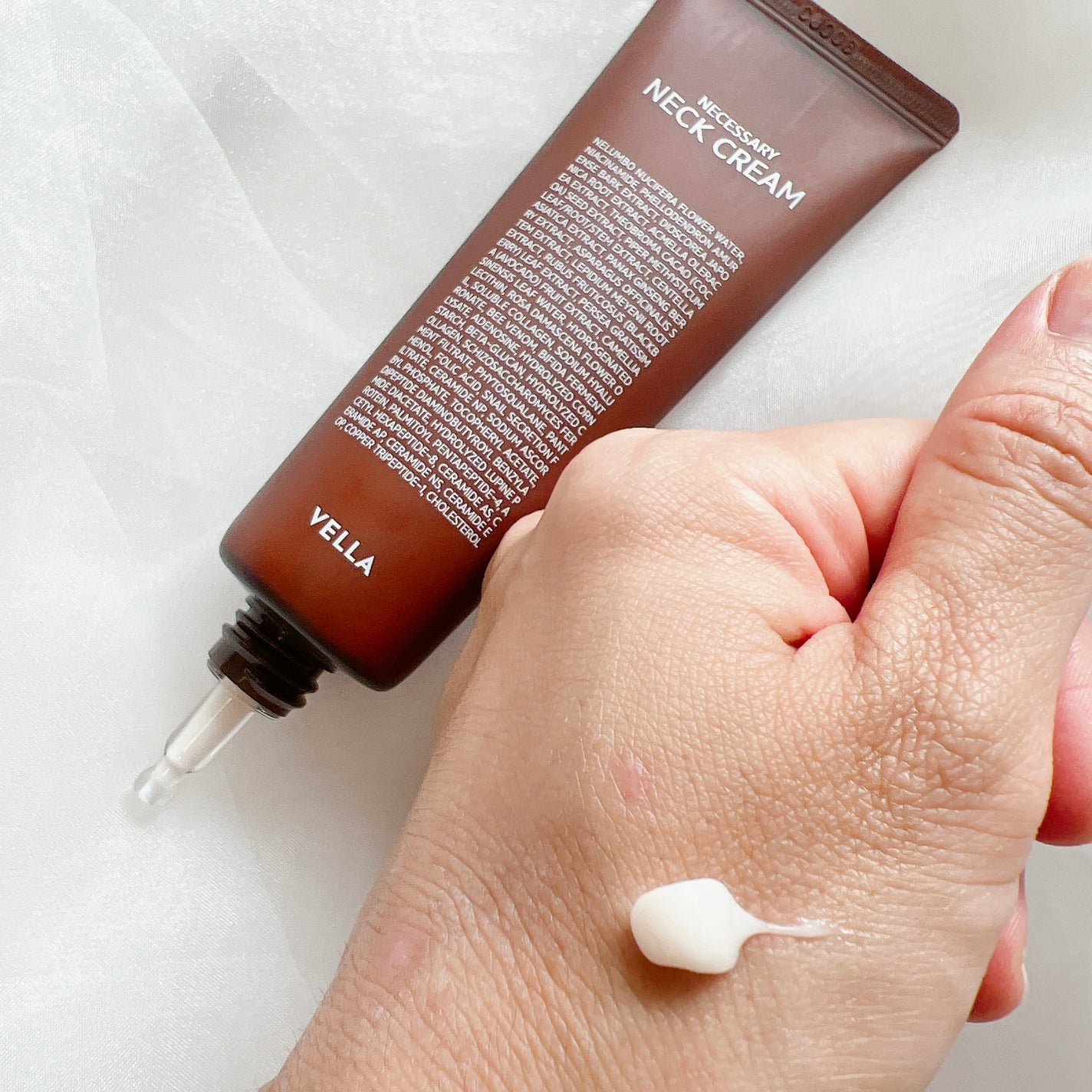 コンセントレートネッククリーム/VELLA/ネック・デコルテケアを使ったクチコミ(3枚目)