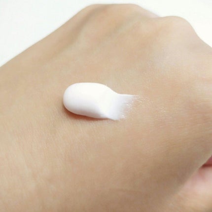 ビューティーチャージプレミアム 瞬間つや美肌 桜の香り/アトリックス/ハンドクリームを使ったクチコミ(3枚目)