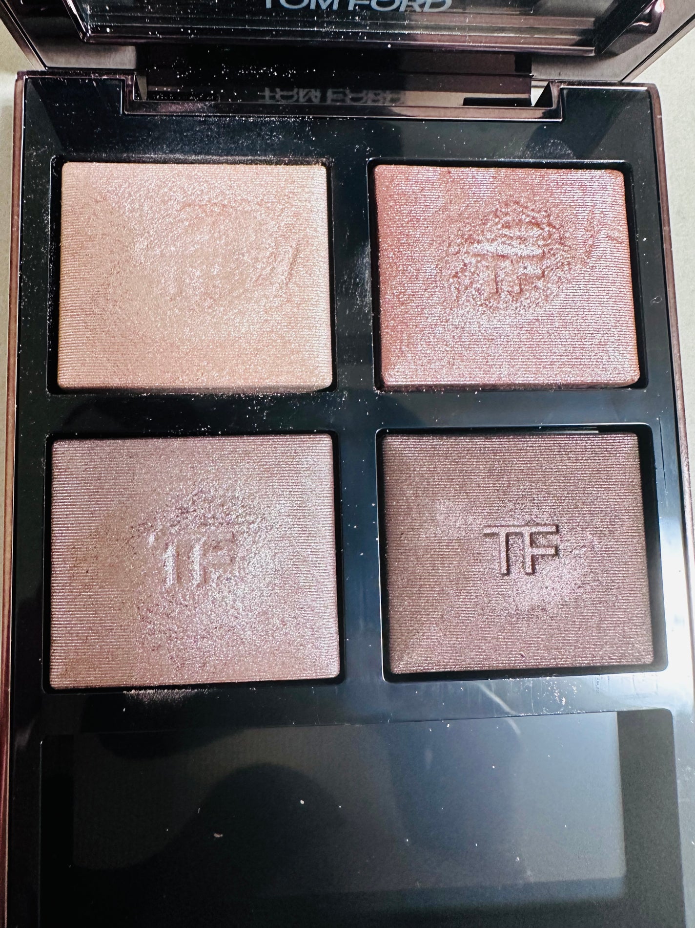 アイ カラー クォード/TOM FORD BEAUTY/アイシャドウパレットを使ったクチコミ(2枚目)