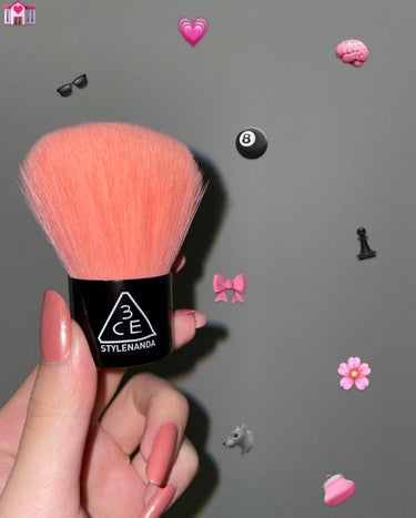 3CE 3CE PINK KABUKI BRUSHのクチコミ「ふわふわ(ᐡ⸝⸝o̴̶̷̤ ﻌ o̴̶̷̤⸝⸝ᐡ)

⬇️⬇️⬇️

👙🦄  3CE  🍒
P.....」（1枚目）