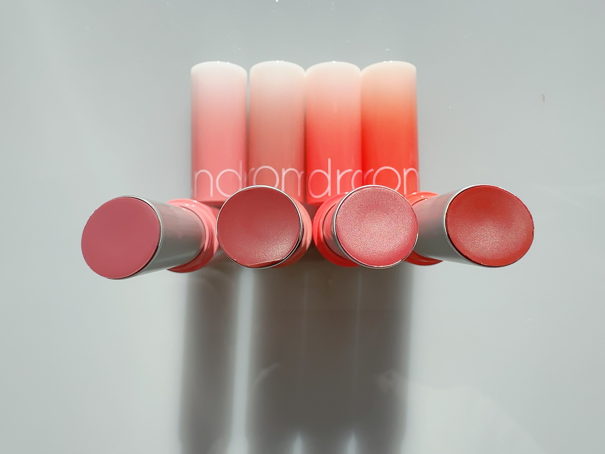 グラスティングメルティングバーム/rom&nd/リップバームを使ったクチコミ（3枚目）