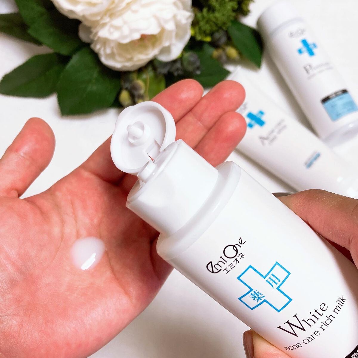 薬用プレミアムアクネケアローション/emione(エミオネ)/化粧水を使ったクチコミ(3枚目)