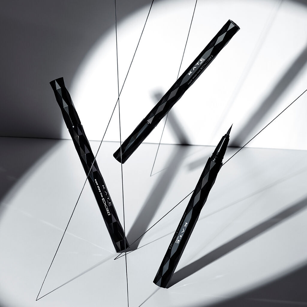 スーパーシャープライナーEX3.0/KATE/リキッドアイライナーを使ったクチコミ（1枚目）