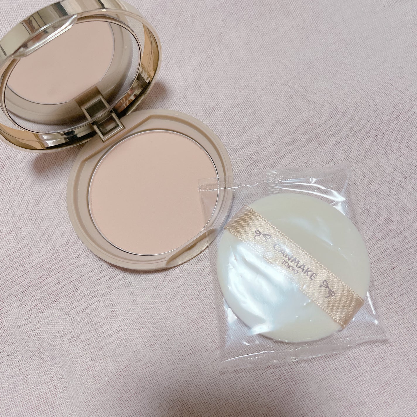 【旧品】マシュマロフィニッシュパウダー/キャンメイク/プレストパウダーを使ったクチコミ(4枚目)