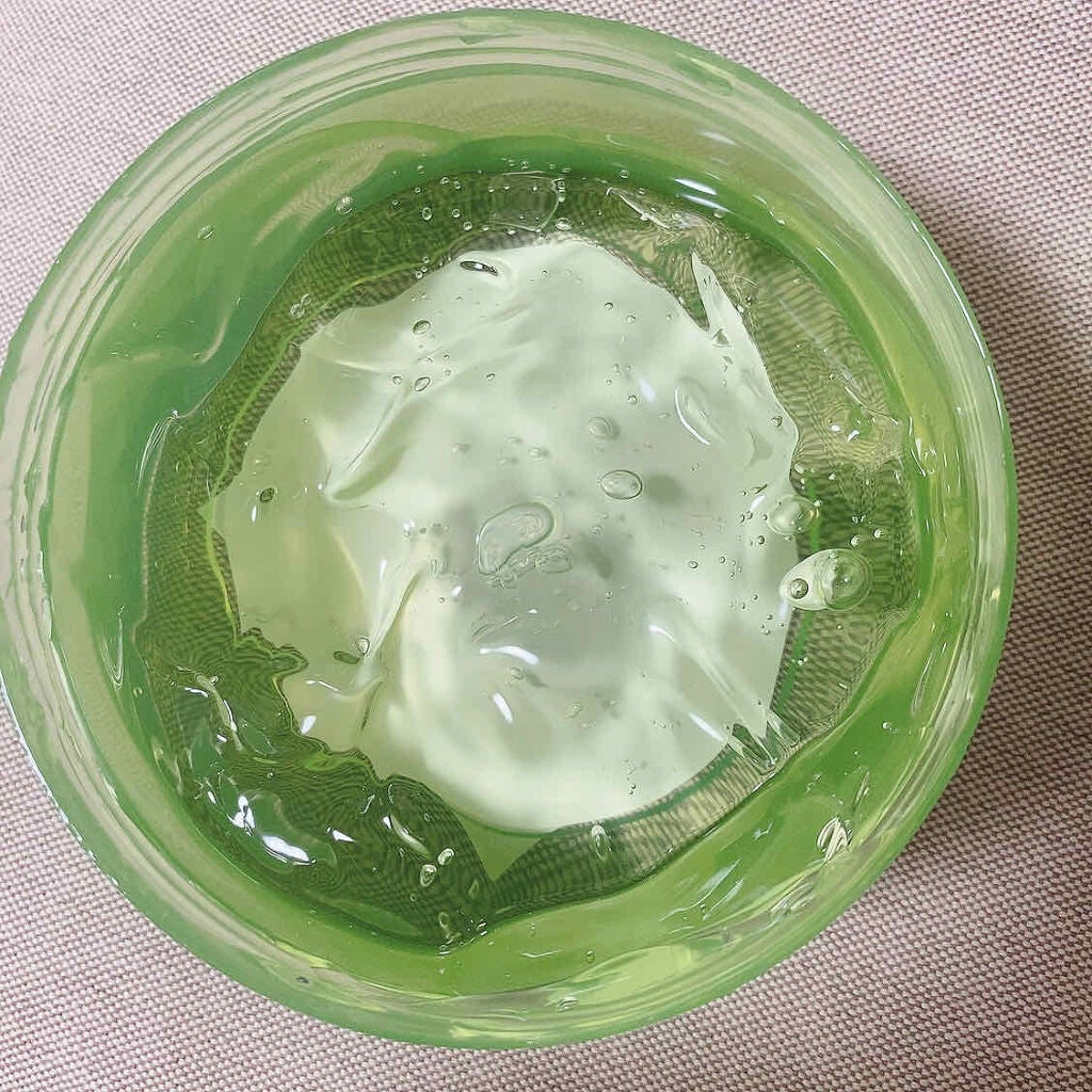 マイルド&モイスチャーアロエジェル/ネイチャーリパブリック/ボディローションを使ったクチコミ(2枚目)