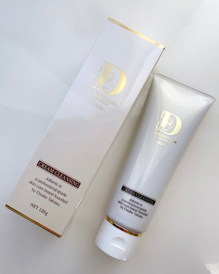 Jullants クリームクレンジングのクチコミ「なめらかなテクスチャーの
クリームクレンジング
優雅ないい香り💕
手や顔が乾いた状態で適量.....」(1枚目)