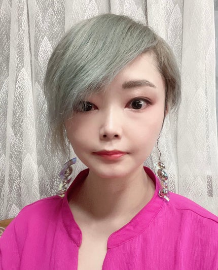 シークレットヴェール ハイドレーティング ラディアントプライマー/DOLCE&GABBANA BEAUTY/化粧下地を使ったクチコミ(4枚目)